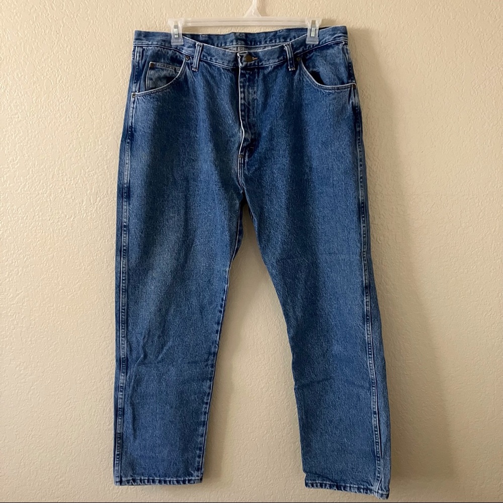 Men’s Wrangler Jeans Regular Fit Size 42W x 32L